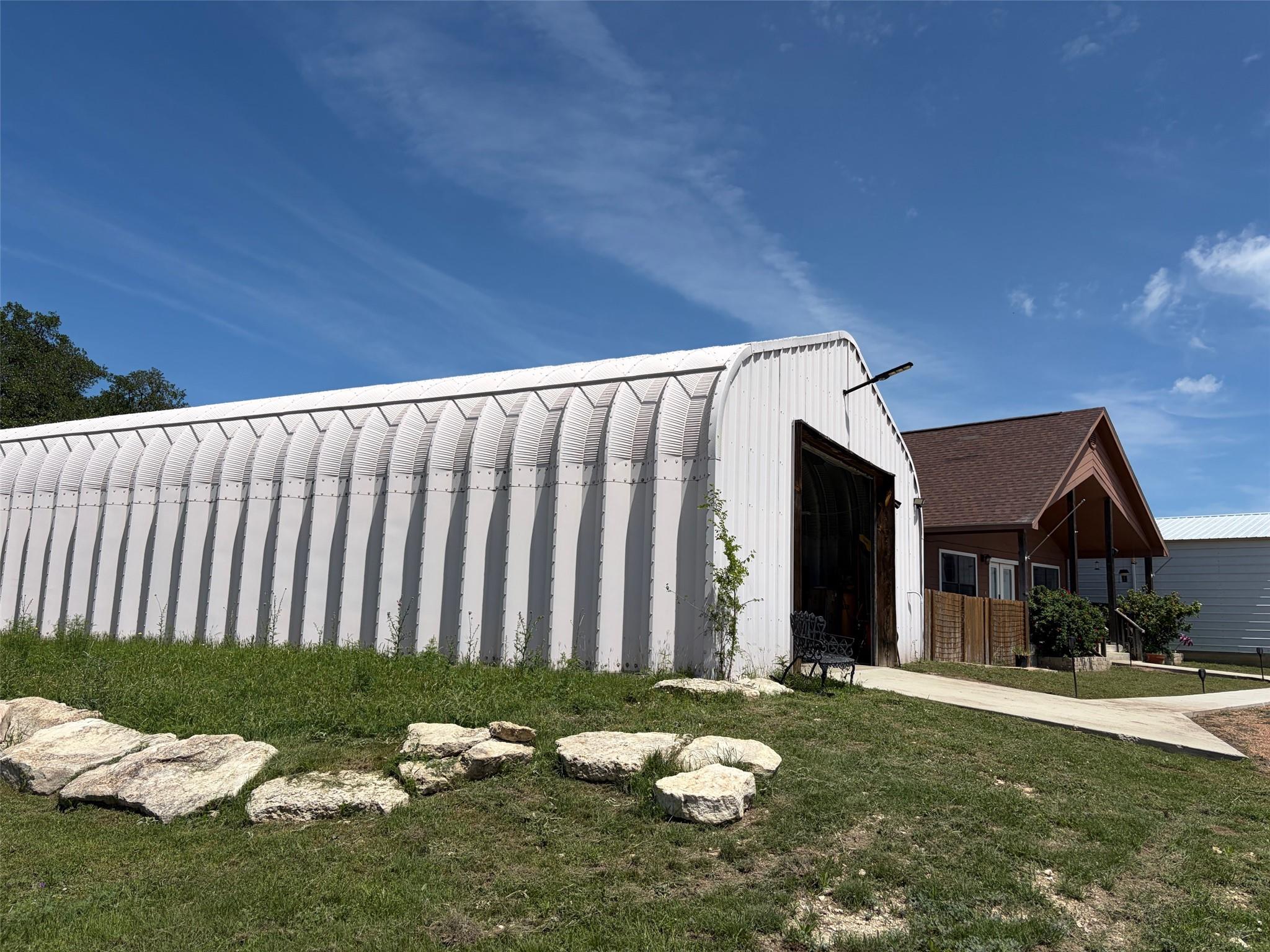 397 Private Road 3072