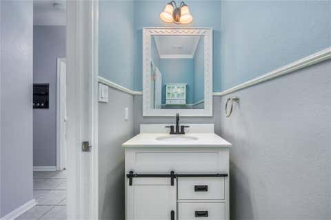 Tiny photo for 22121 Rose Grass LN, Spicewood, TX 78669 (MLS # 8201611)