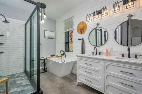 Tiny photo for 22121 Rose Grass LN, Spicewood, TX 78669 (MLS # 8201611)