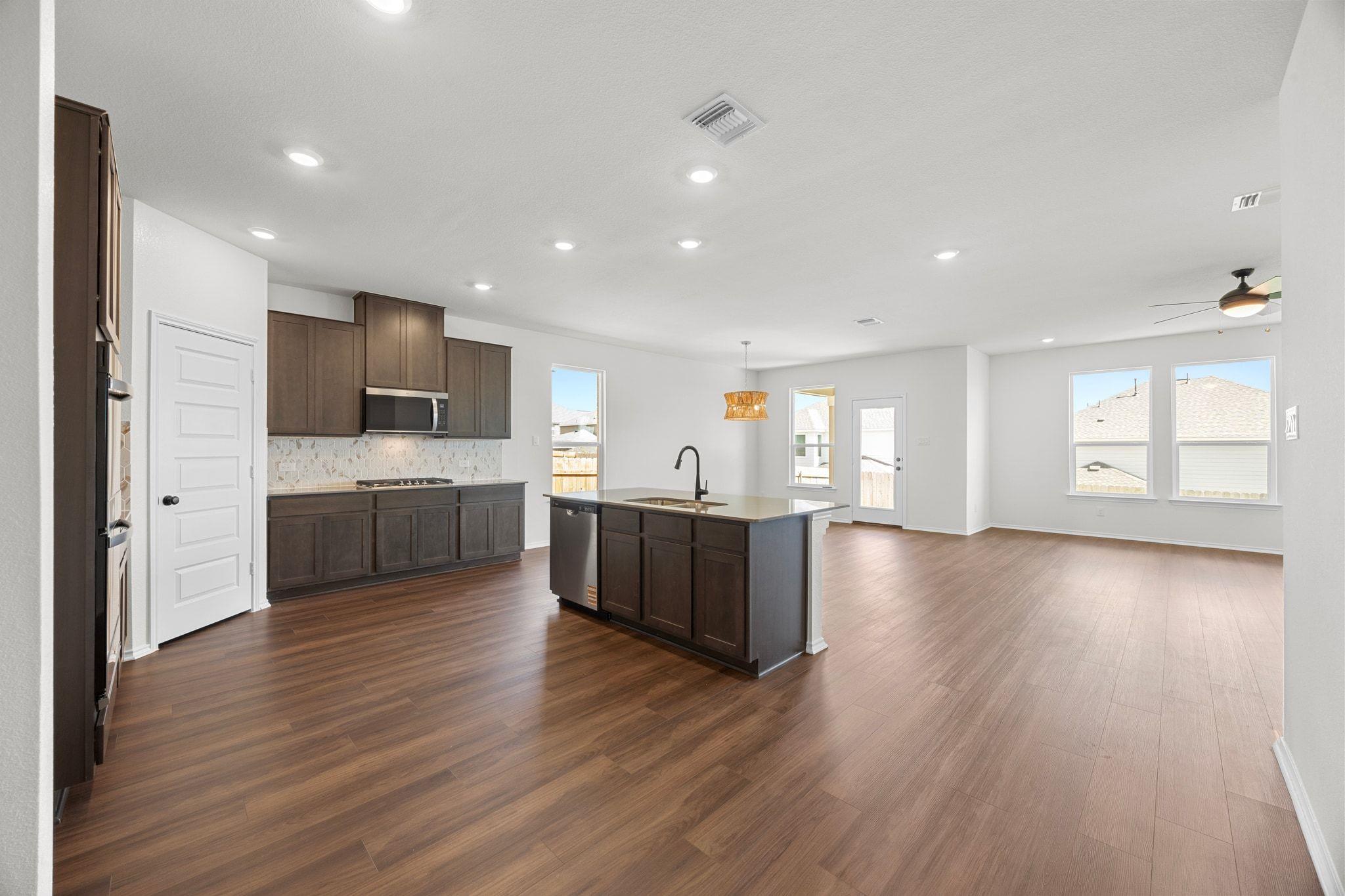 3721 Cerino LN