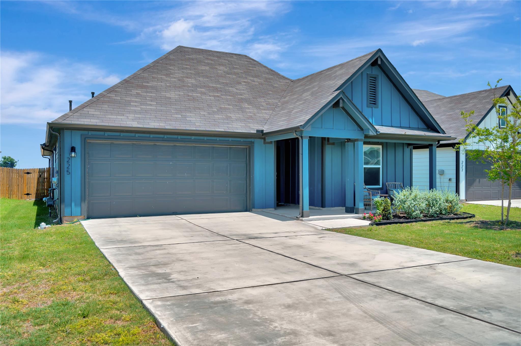 225 Sweetwater Creek LN