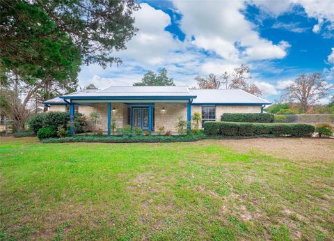 137 Blanket Flower DR Bastrop TX 78602