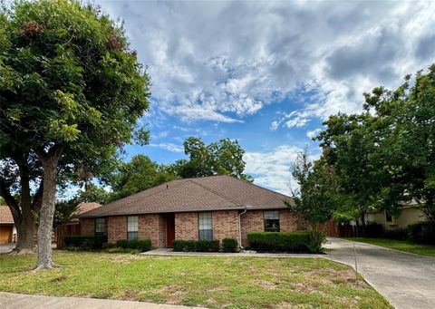 Photo of 503 Oak Ridge DR, Pflugerville, TX 78660 (MLS # 2865648)