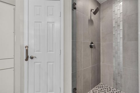 Tiny photo for 4807 Gerona DR, Austin, TX 78759 (MLS # 5103733)