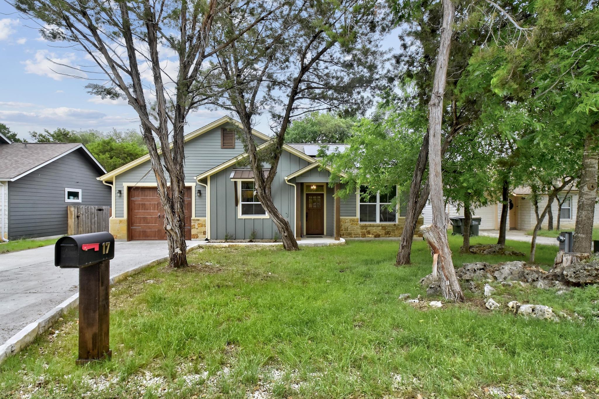 17 Shady Bluff CT