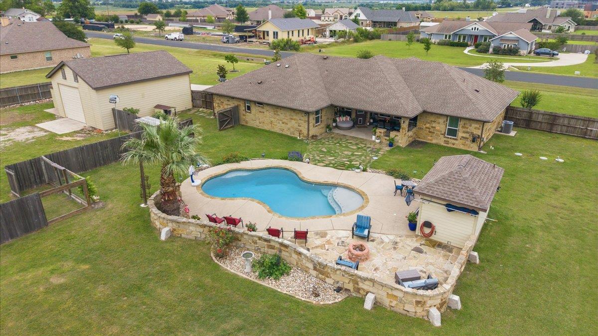 104 W Vienna DR