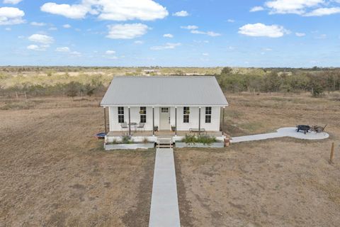 5287 Pettytown RD Red Rock TX 78662