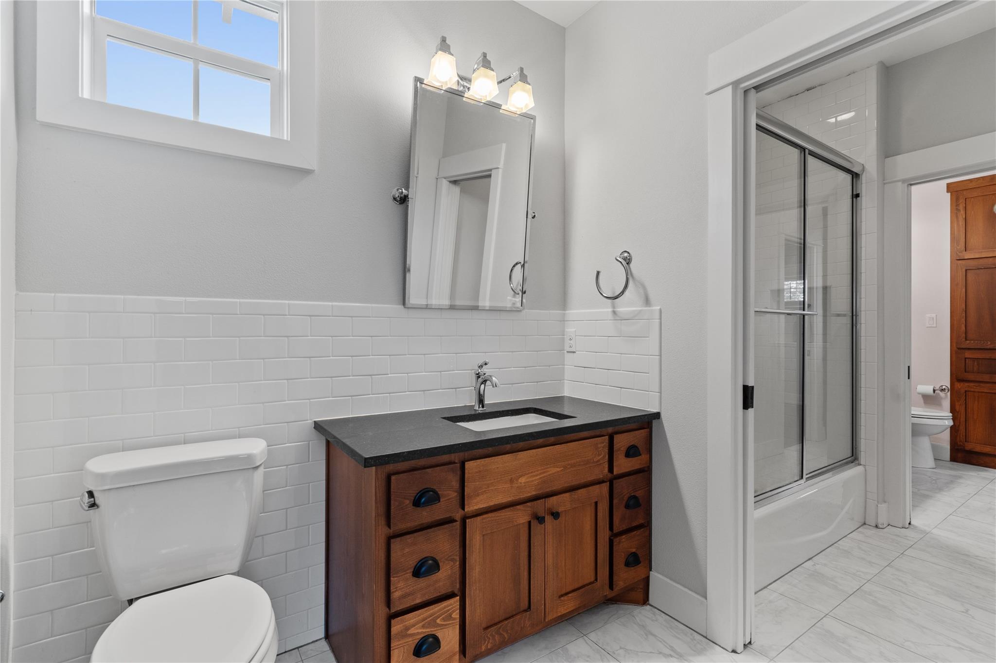 Georgetown, Texas 78628, United States, 4 Bedrooms Bedrooms, ,3 BathroomsBathrooms,Residential,Pending,56462