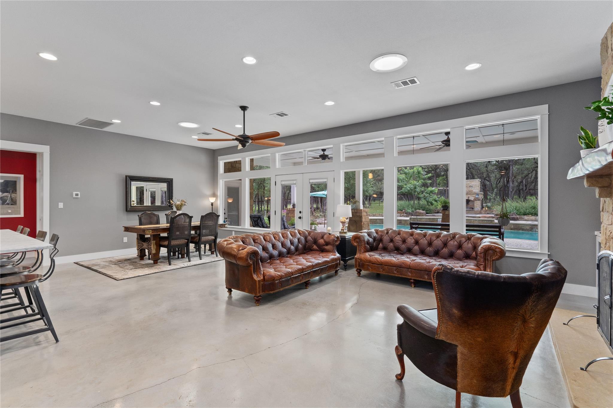 Georgetown, Texas 78628, United States, 4 Bedrooms Bedrooms, ,3 BathroomsBathrooms,Residential,Pending,56462