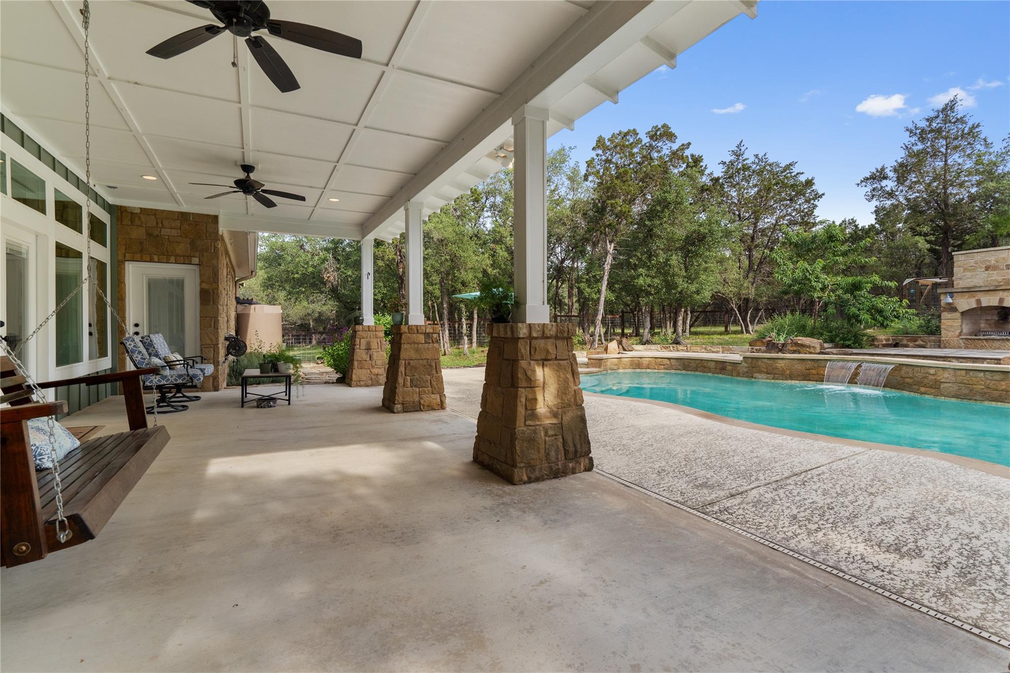 Georgetown, Texas 78628, United States, 4 Bedrooms Bedrooms, ,3 BathroomsBathrooms,Residential,Pending,56462