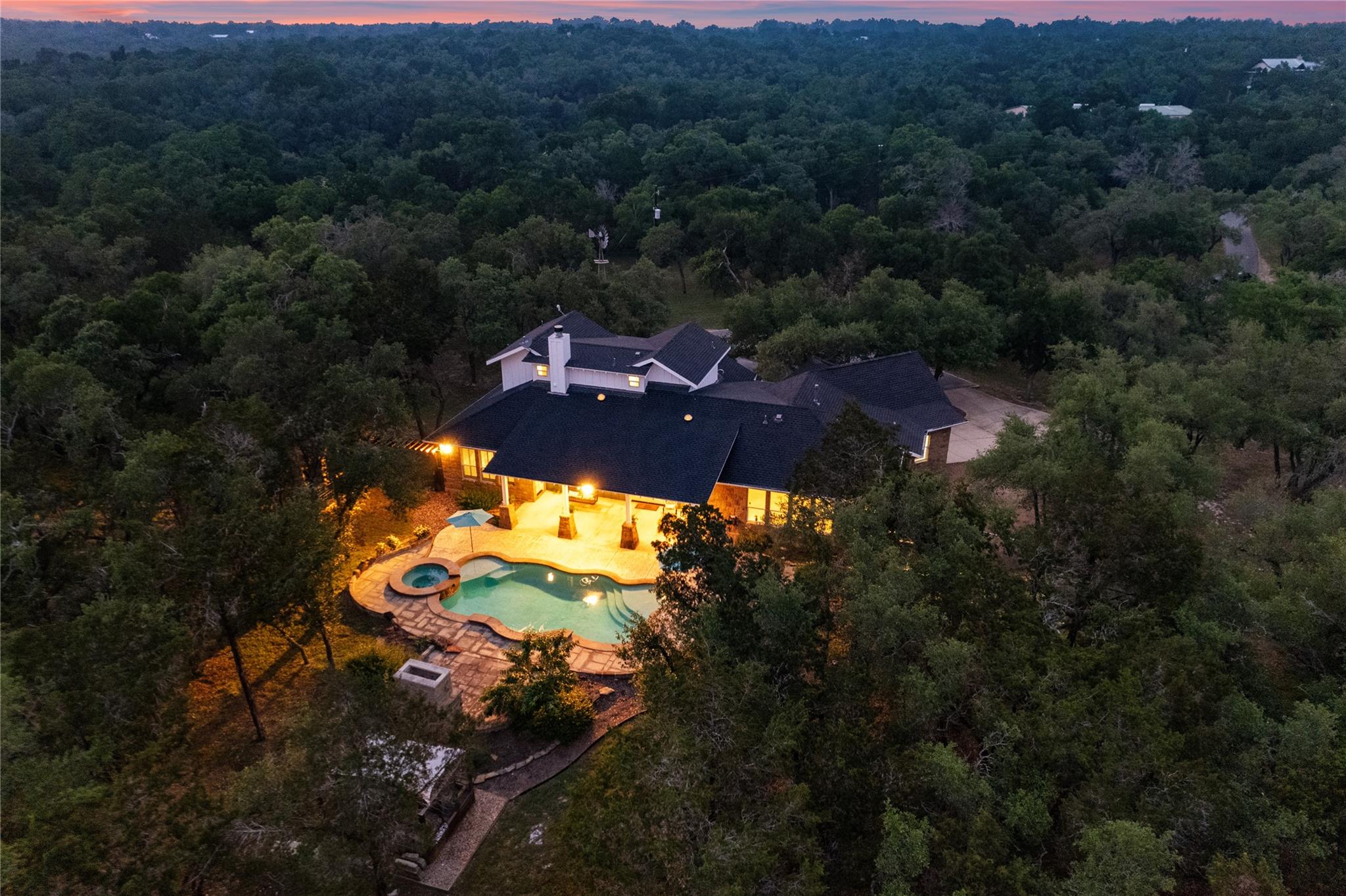 Georgetown, Texas 78628, United States, 4 Bedrooms Bedrooms, ,3 BathroomsBathrooms,Residential,Pending,56462