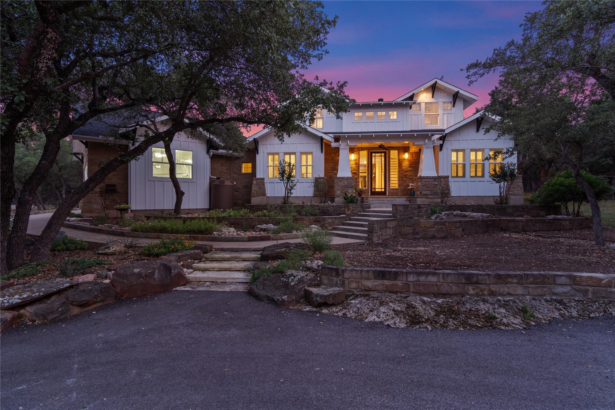 Georgetown, Texas 78628, United States, 4 Bedrooms Bedrooms, ,3 BathroomsBathrooms,Residential,Pending,56462