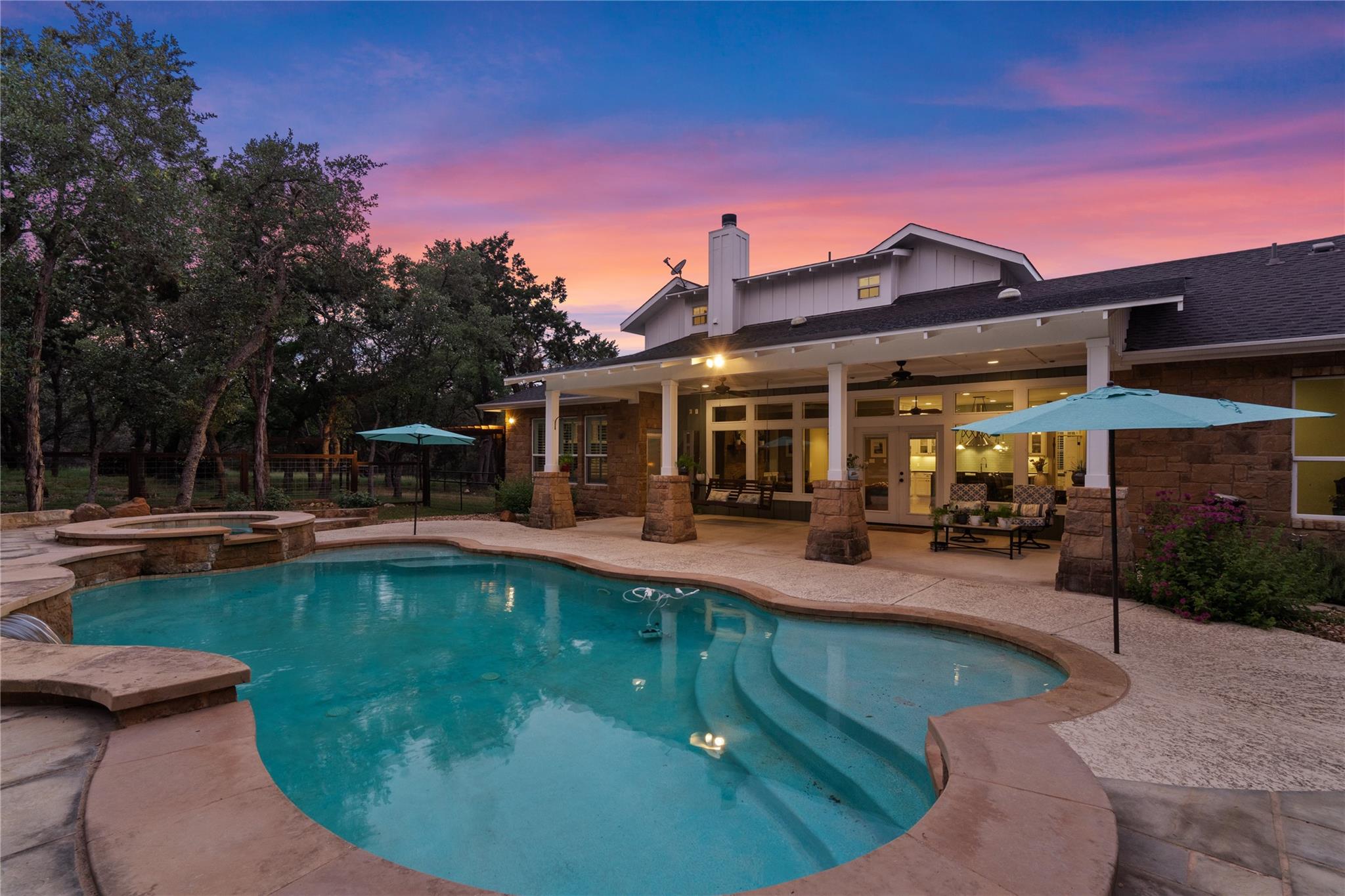 Georgetown, Texas 78628, United States, 4 Bedrooms Bedrooms, ,3 BathroomsBathrooms,Residential,Pending,56462