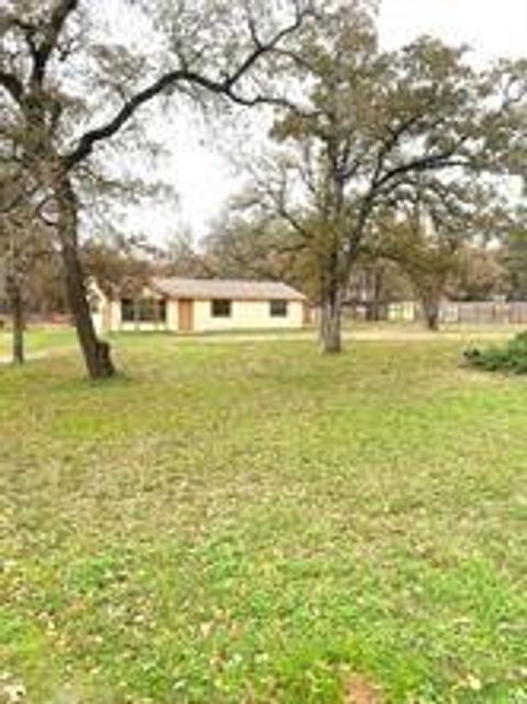Photo of 137 Road Runner LN, Bastrop, TX 78602 (MLS # 6397263)