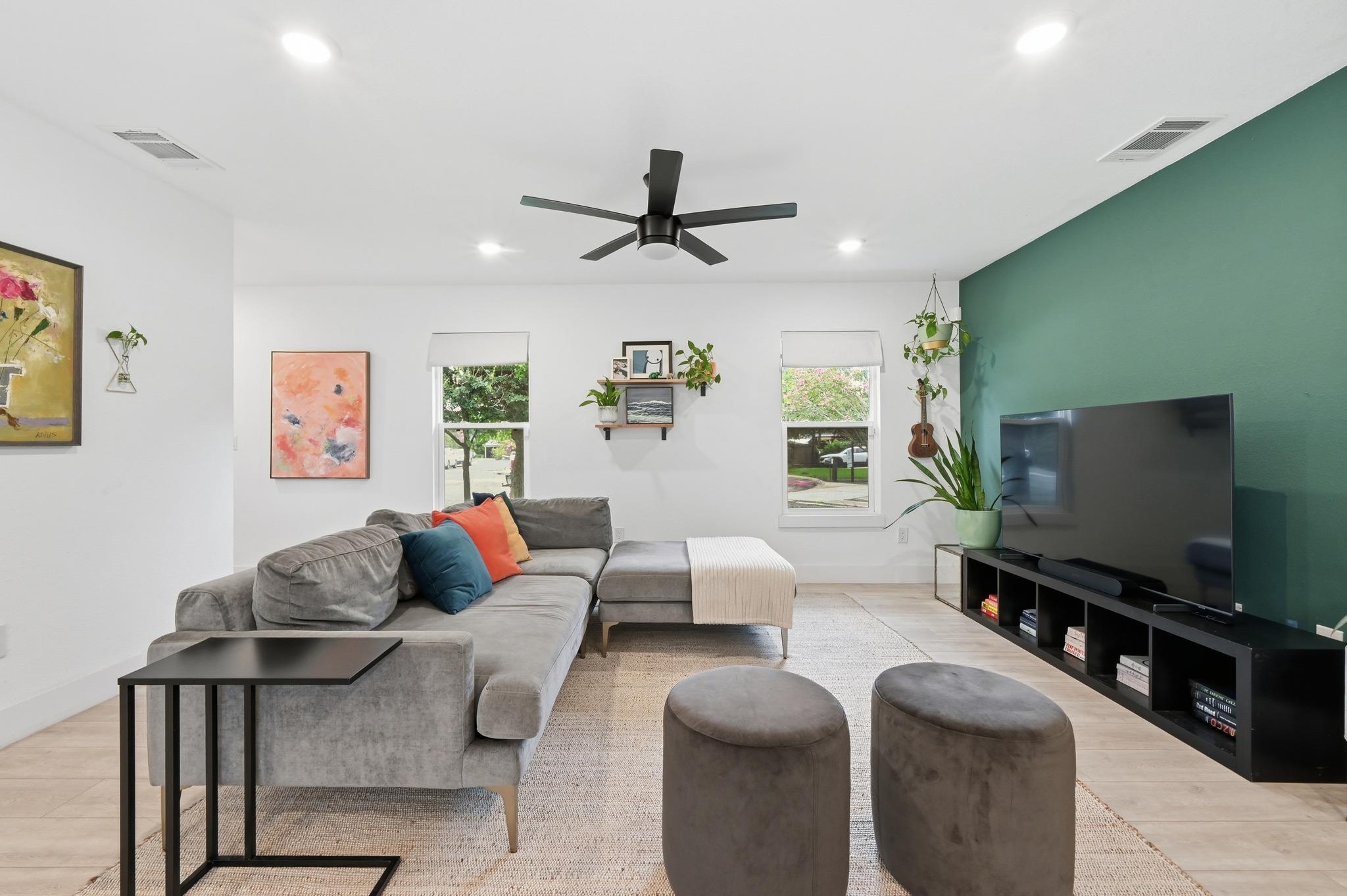 1406 Camelot CIR 1