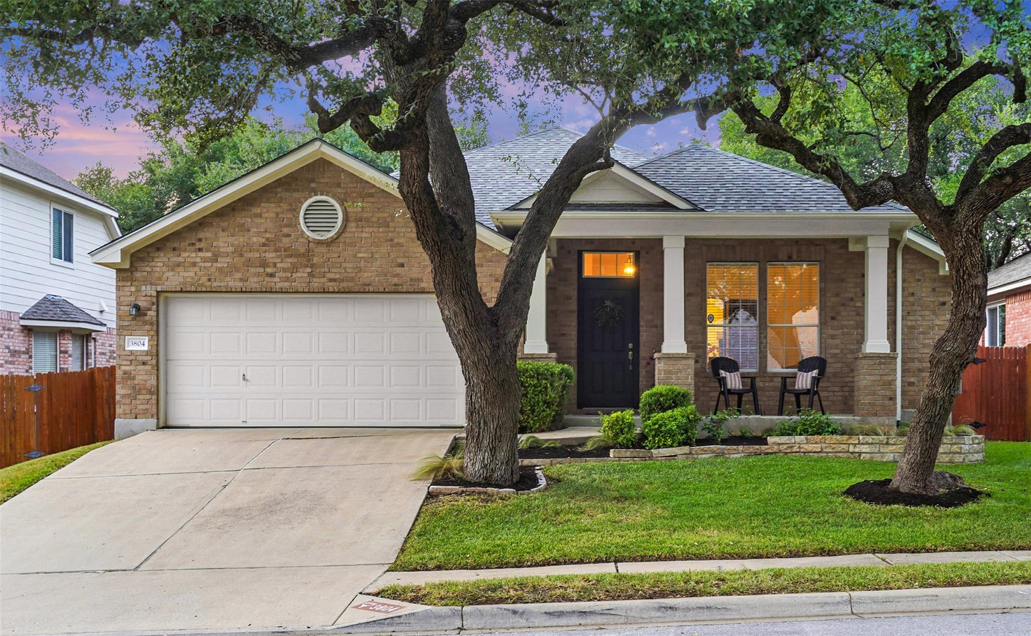 3804 Aqua LN
