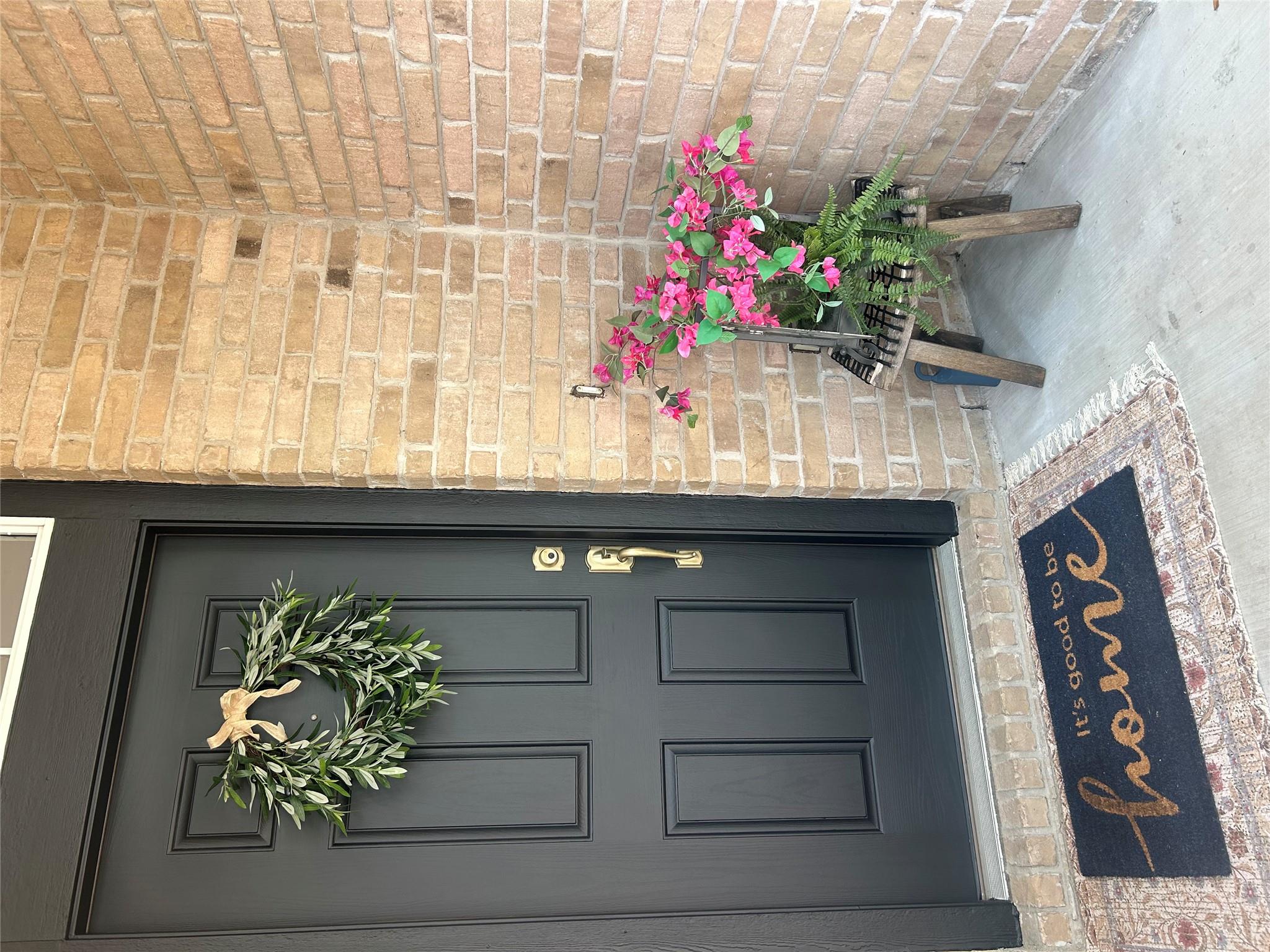 3804 Aqua LN