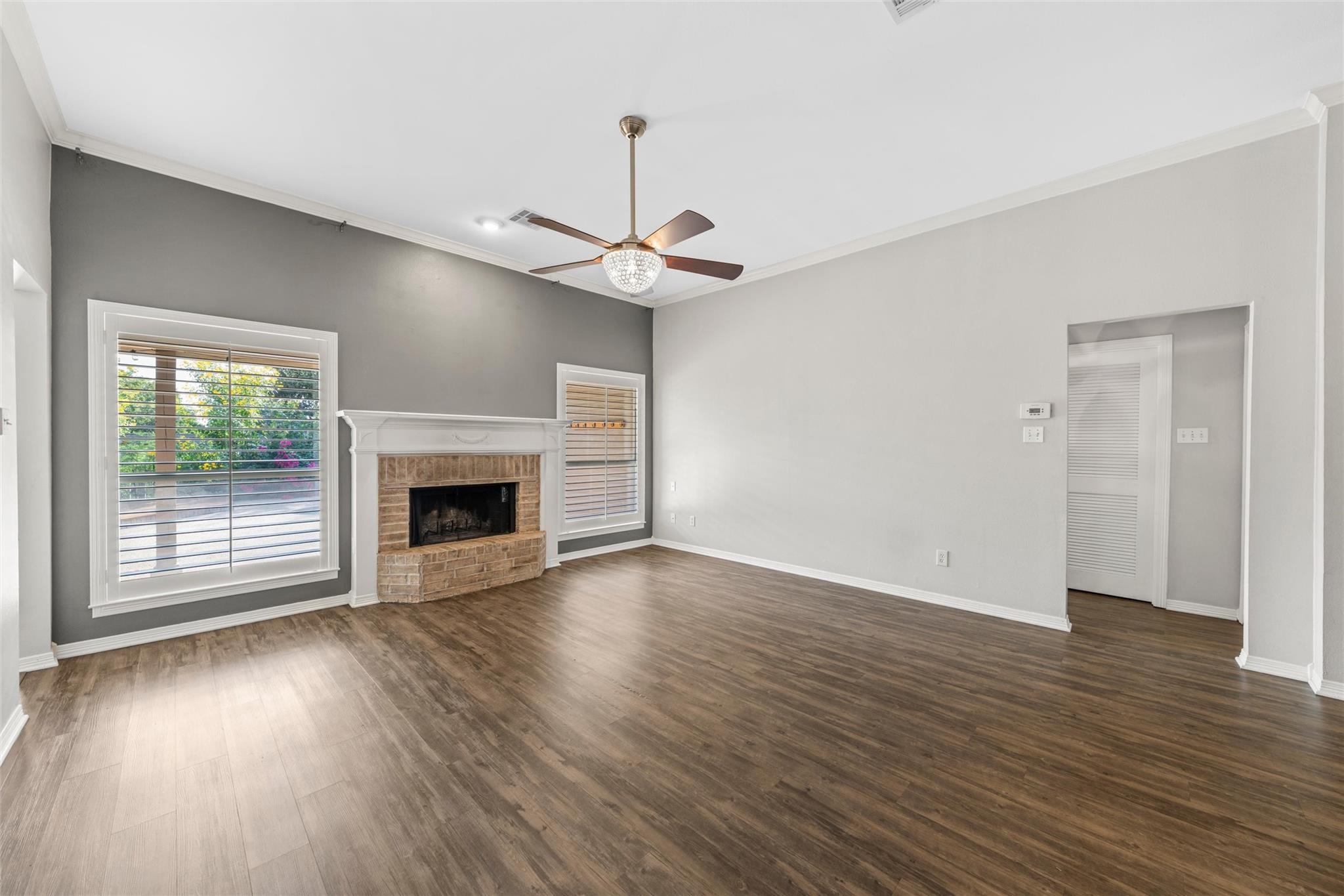 5208 Waterford CT