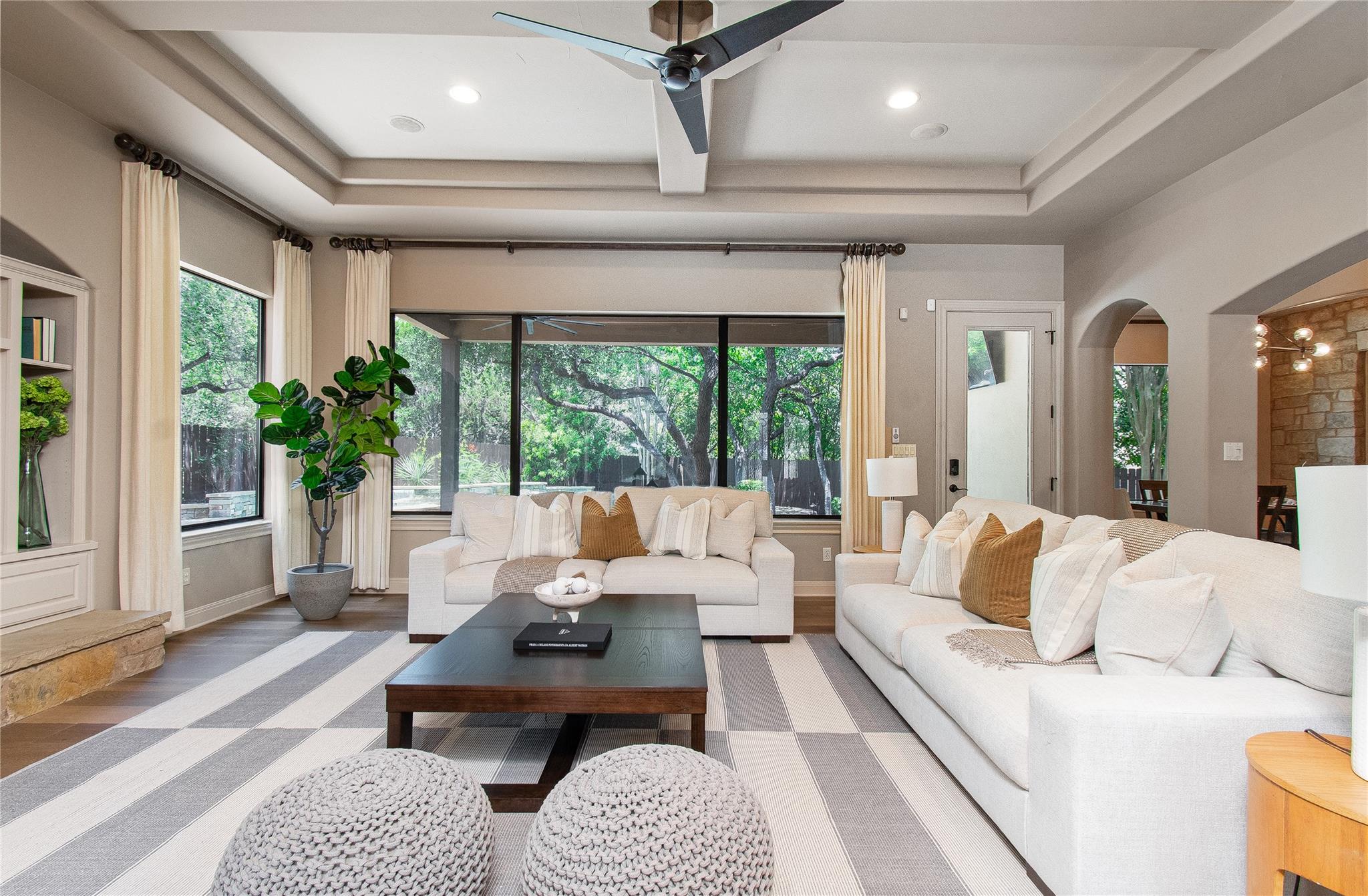 705 Cliffside Cove