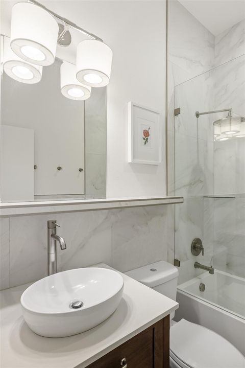 Tiny photo for 2211 Canterbury ST, Austin, TX 78702 (MLS # 8973838)