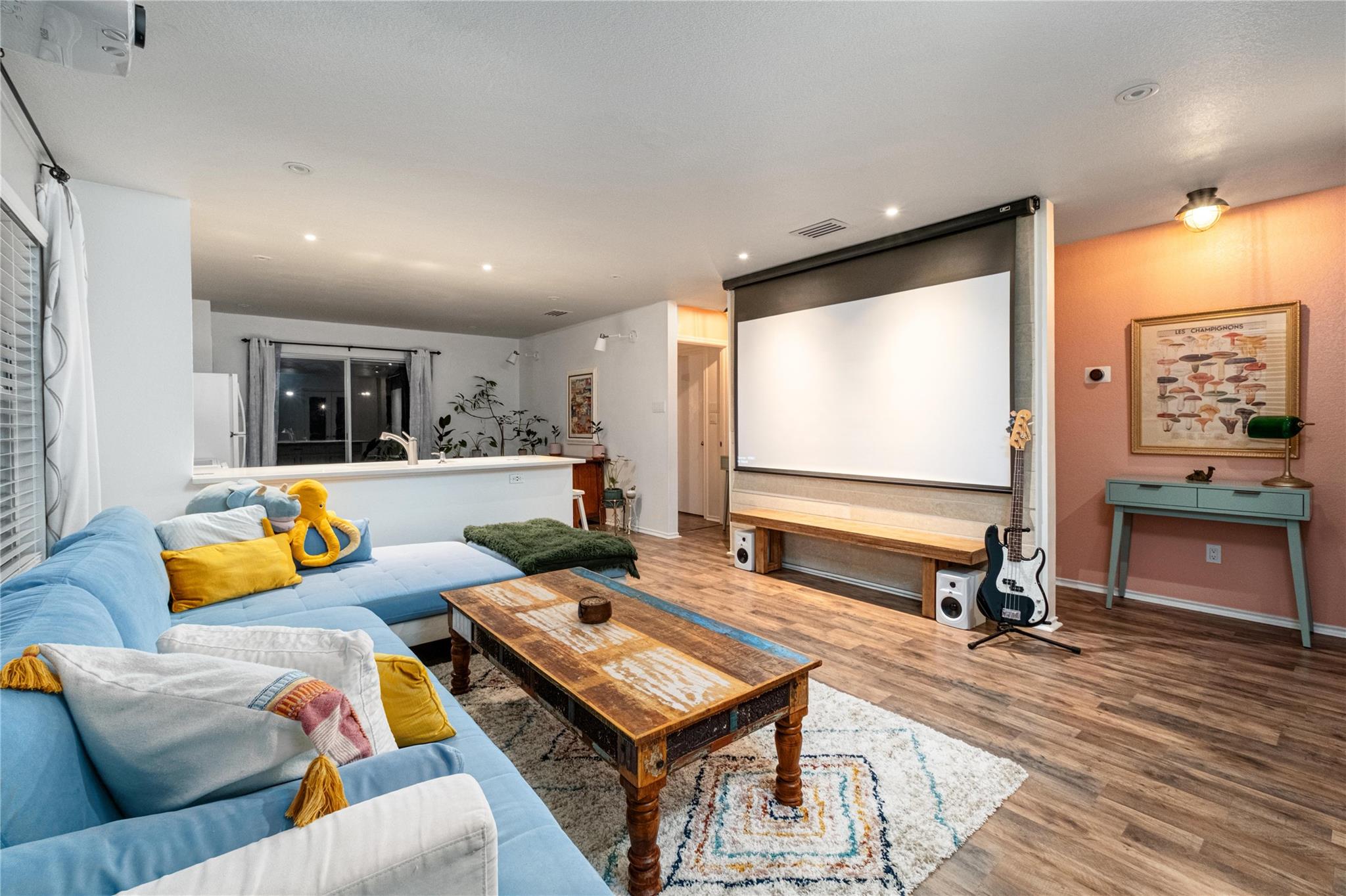102 Woodley RD