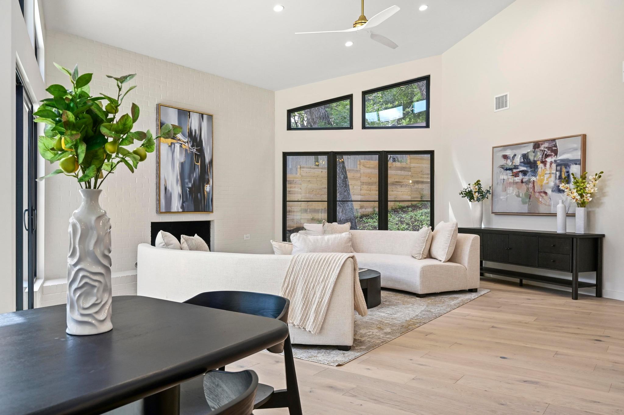 2001 Circle Haven