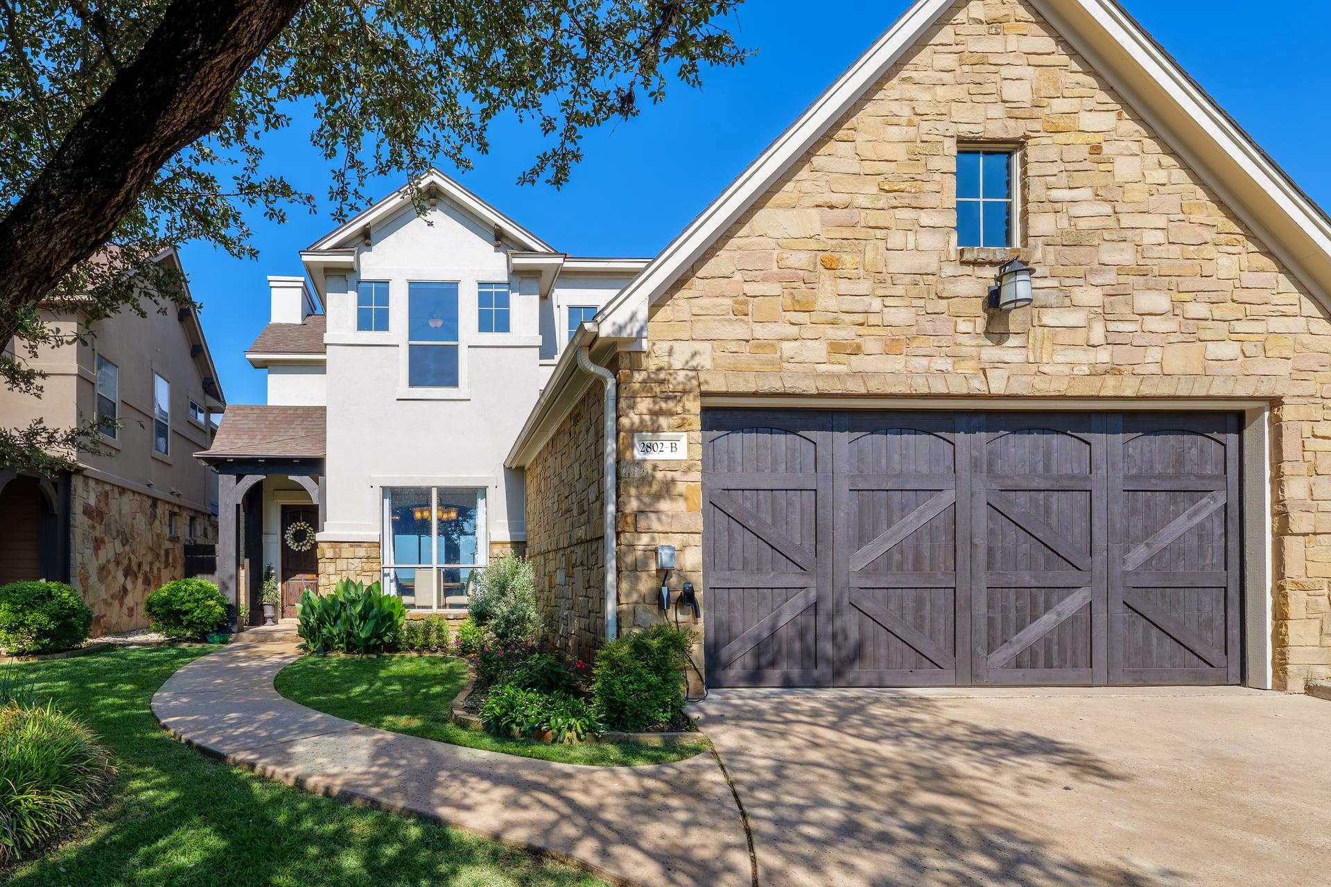 2802 Lohmans Ford RD B