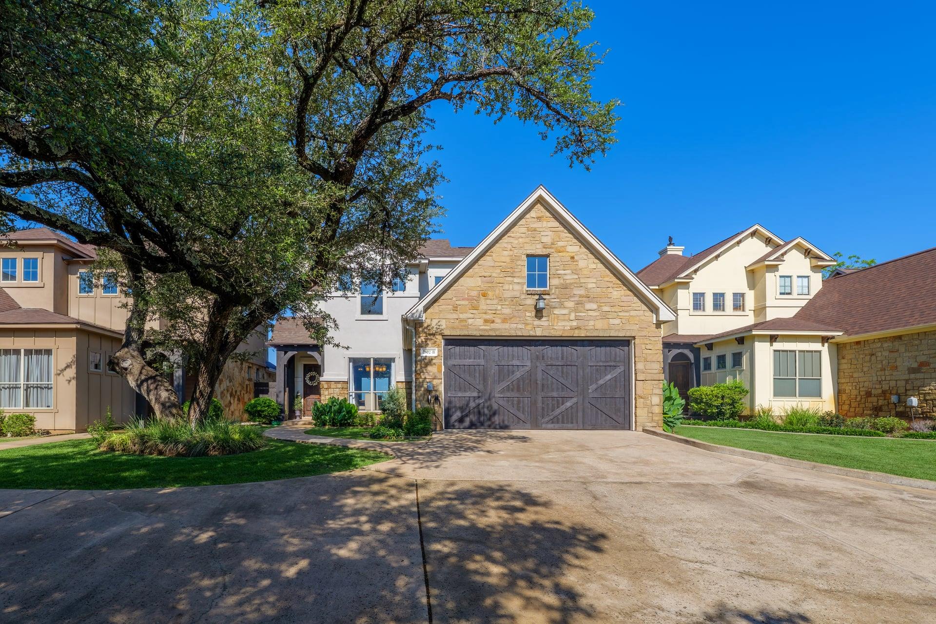 2802 Lohmans Ford RD B