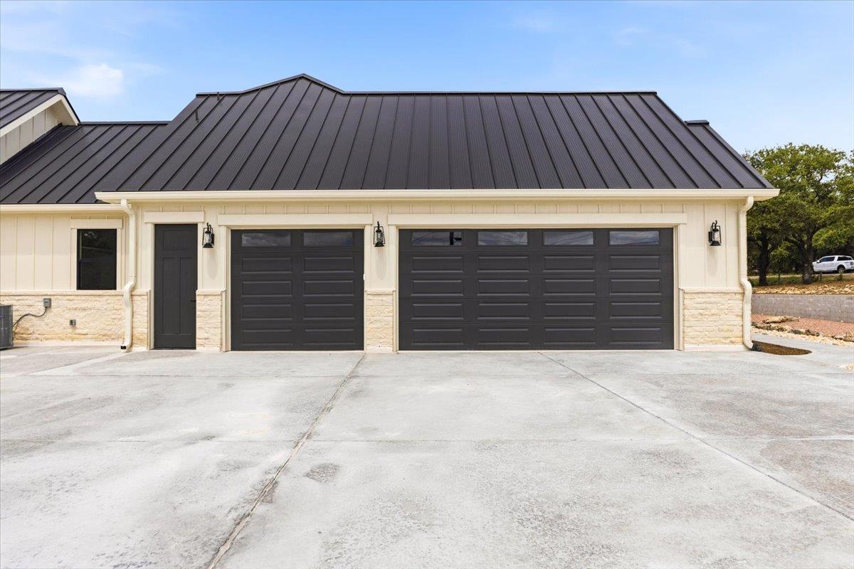 1744 Crossbow DR