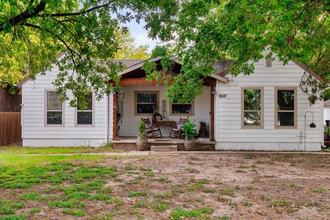 Photo of 19107 Fm 969 RD, Webberville, TX 78653 (MLS # 1009526)