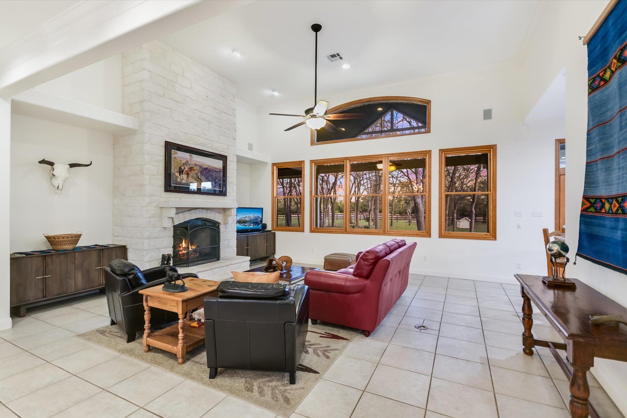 Dripping Springs, Texas 78620, United States, 3 Bedrooms Bedrooms, ,4 BathroomsBathrooms,Residential,Pending,89718