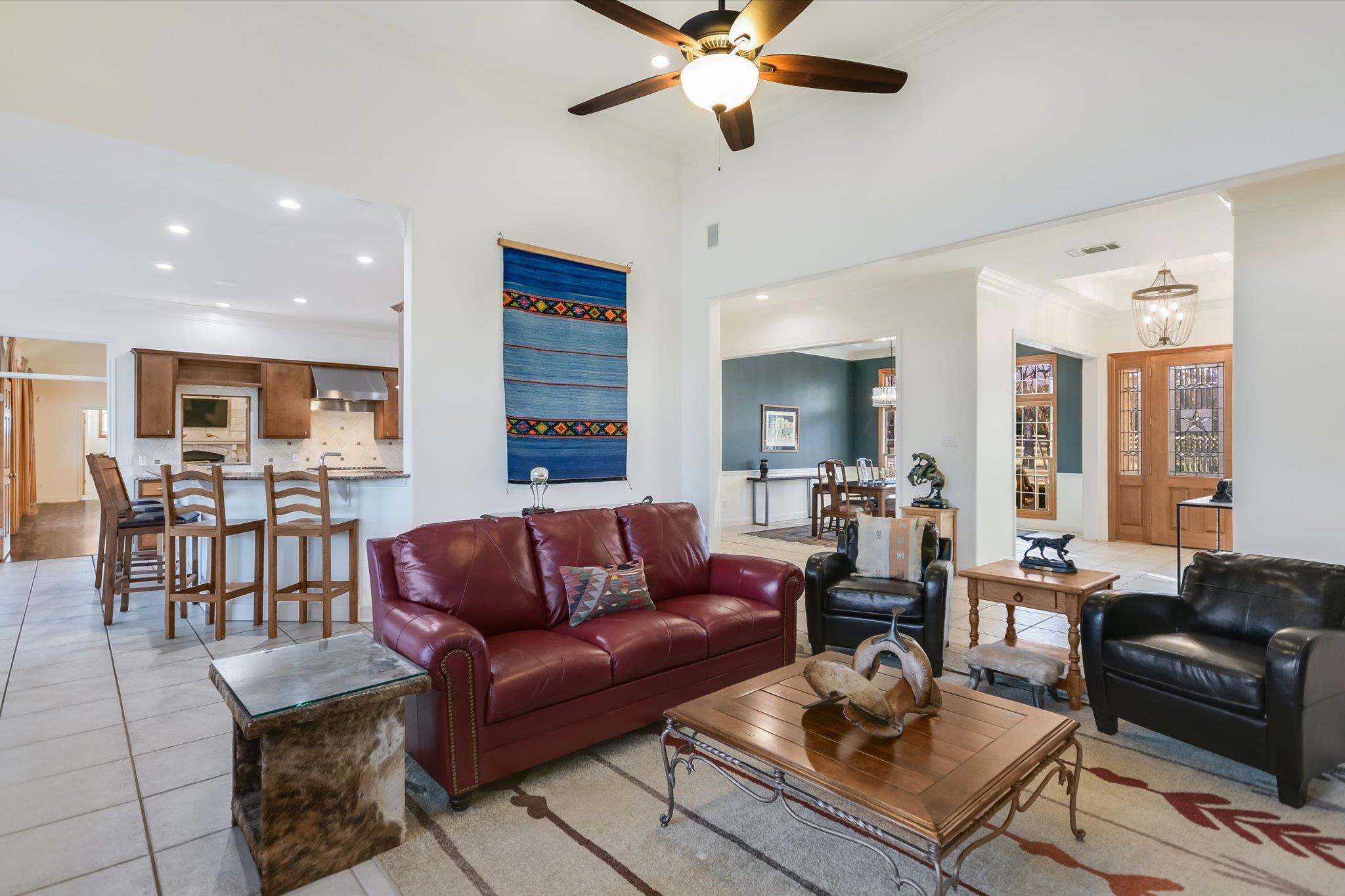 Dripping Springs, Texas 78620, United States, 3 Bedrooms Bedrooms, ,4 BathroomsBathrooms,Residential,Pending,89718