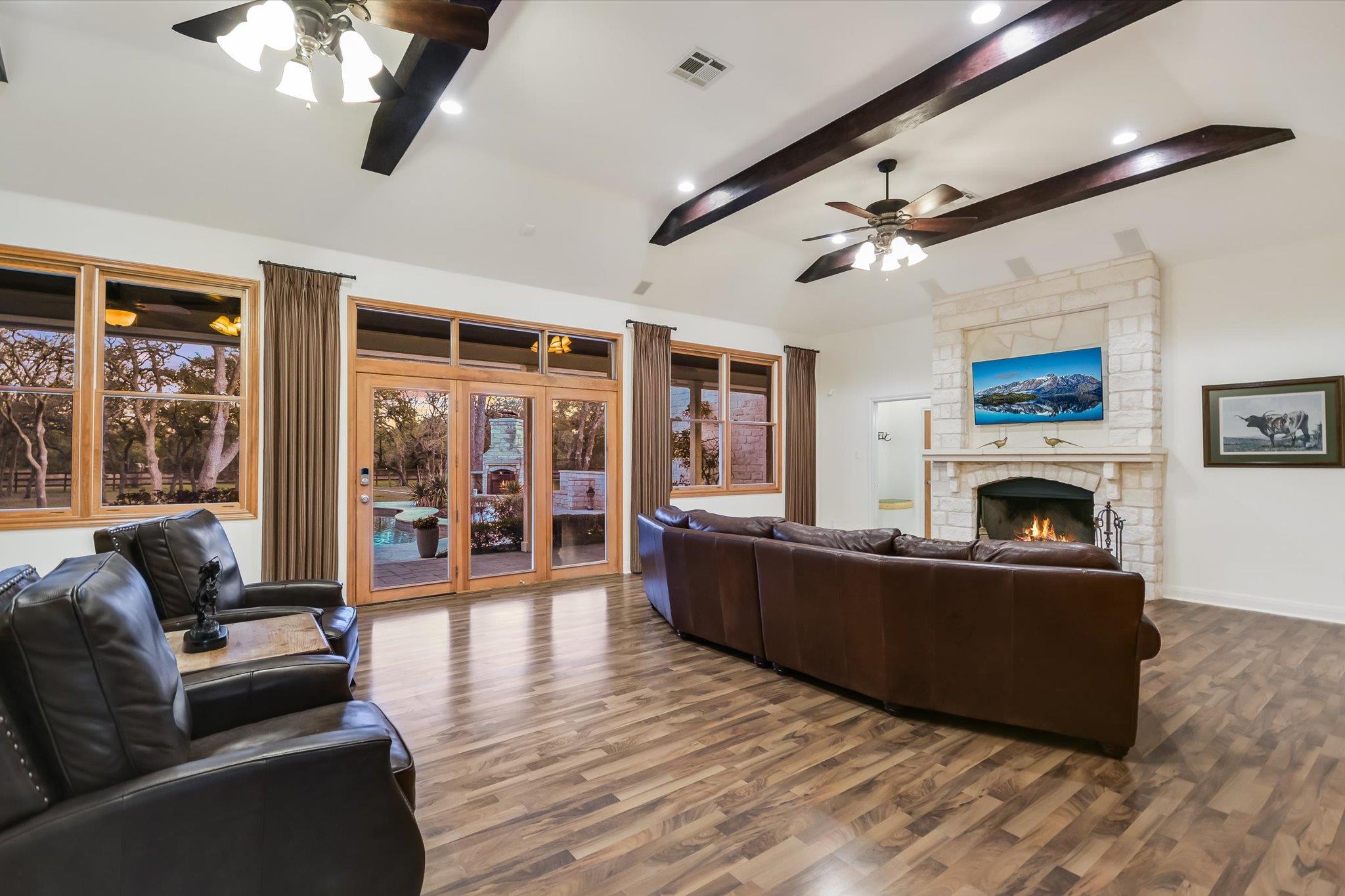 Dripping Springs, Texas 78620, United States, 3 Bedrooms Bedrooms, ,4 BathroomsBathrooms,Residential,Pending,89718