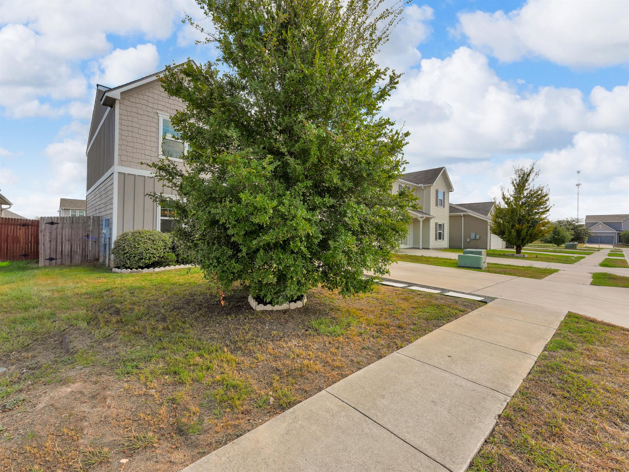 13817 Mark Christopher WAY
