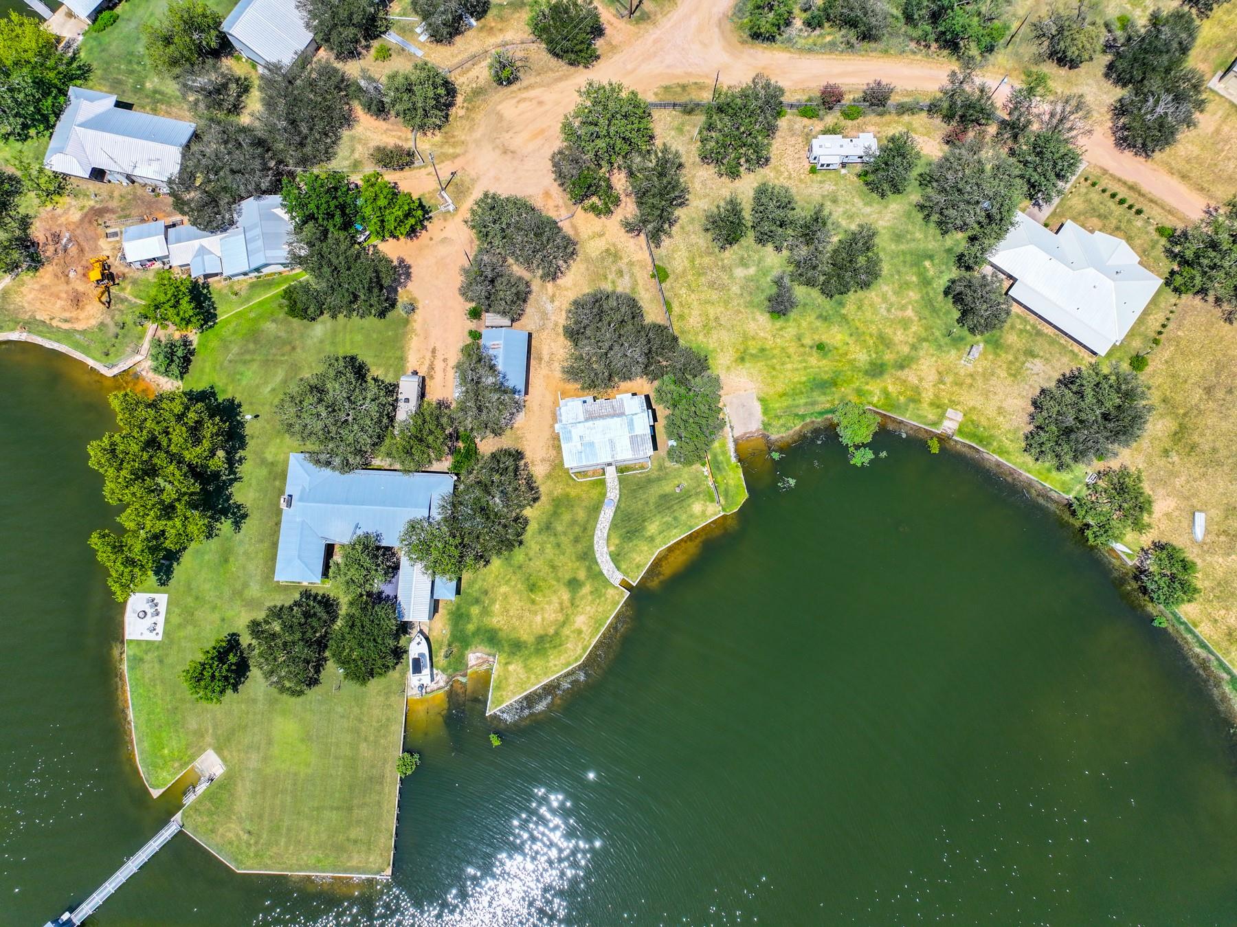 374 W Lakecrest DR