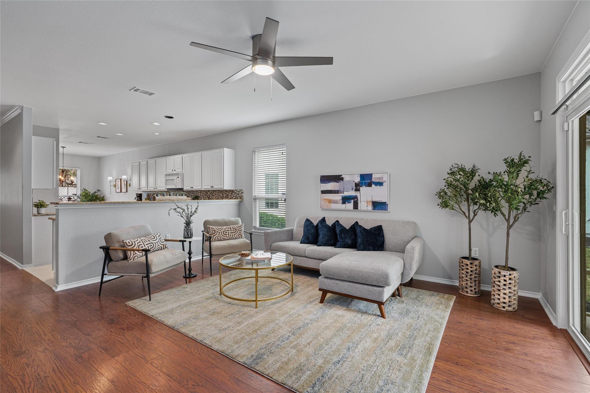 225 Crockett LOOP