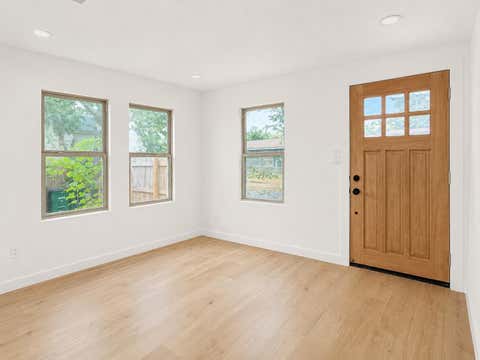 Tiny photo for 2404 Santa Rita ST, Austin, TX 78702 (MLS # 3804479)