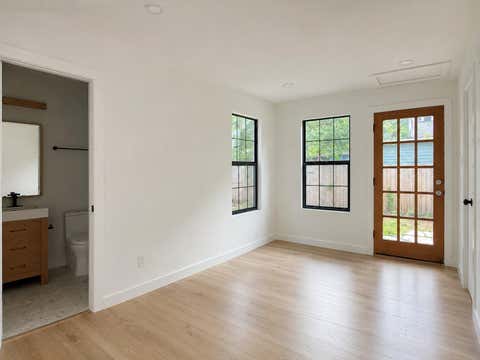 Tiny photo for 2404 Santa Rita ST, Austin, TX 78702 (MLS # 3804479)