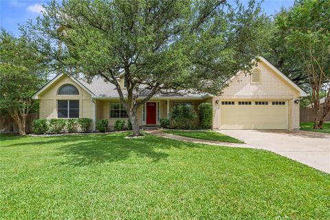 Photo of 105 Oakmont CT, Georgetown, TX 78628 (MLS # 1378314)