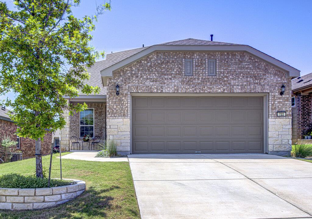 722 Kitty Hawk RD