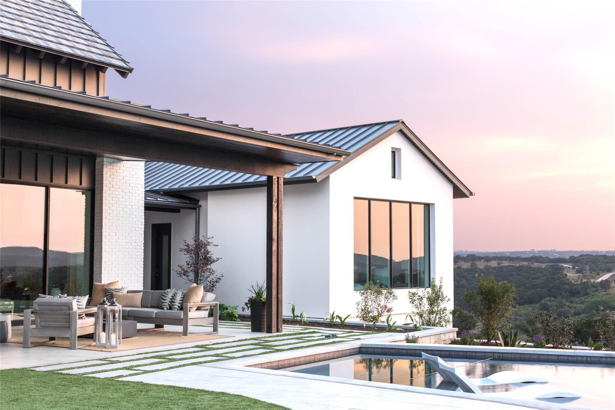 707 Moonlight Bay DR