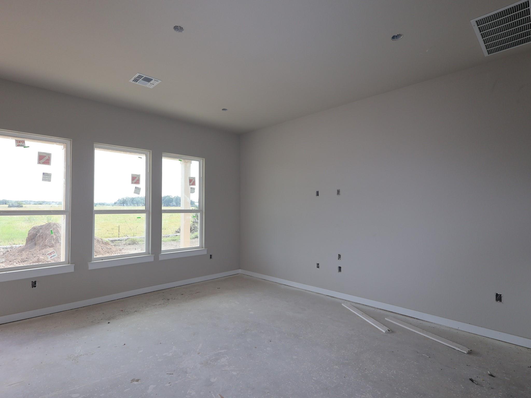 2028 Lolo LN