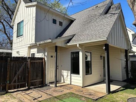 Photo of 2209 Willow ST #B, Austin, TX 78702 (MLS # 9797747)