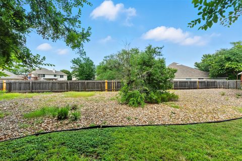 Tiny photo for 5609 Beachmont CT, Austin, TX 78739 (MLS # 4833783)
