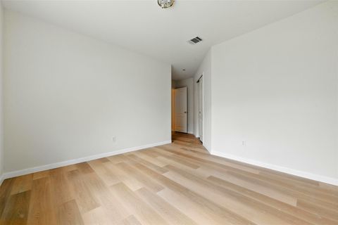 Tiny photo for 5609 Beachmont CT, Austin, TX 78739 (MLS # 4833783)