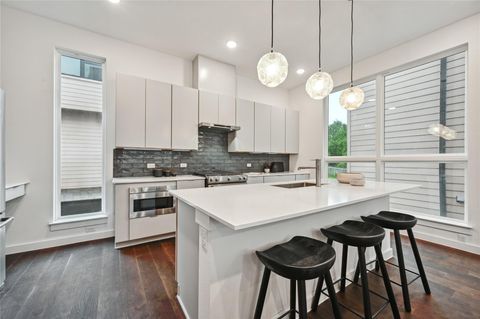 Tiny photo for 6821 Wolfcreek PASS #12, Austin, TX 78749 (MLS # 5517276)