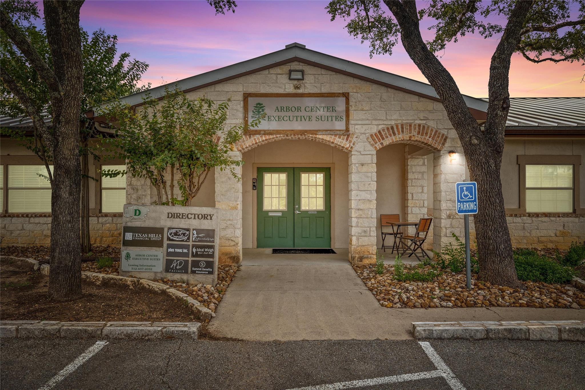 800 W Highway 290 D
