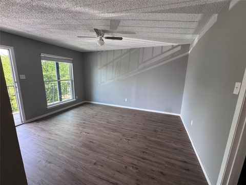 Photo of 309 E Dean Ave #4, Killeen, TX 76541 (MLS # 8905839)