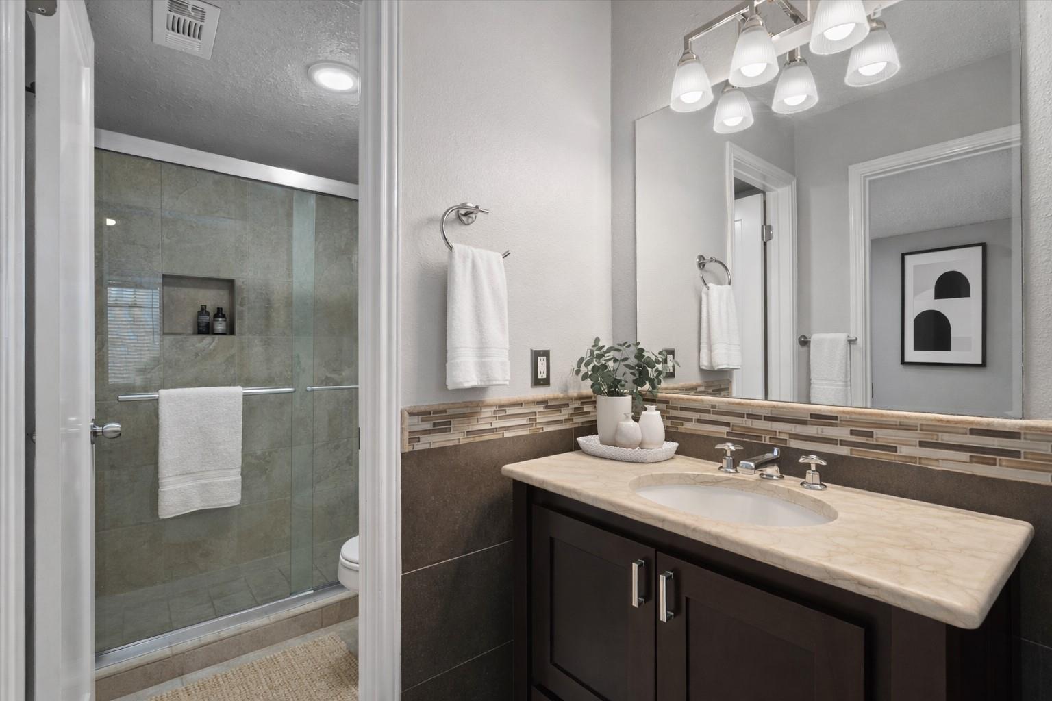 1601 Faro DR 704