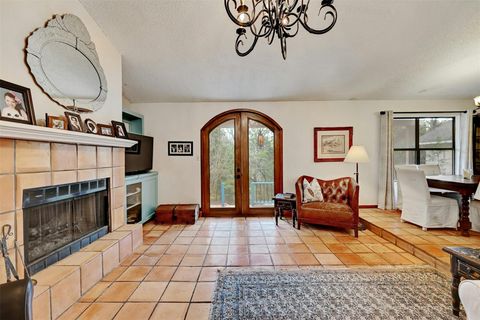 Photo of 107 S Cuernavaca DR, Austin, TX 78733 (MLS # 5334692)